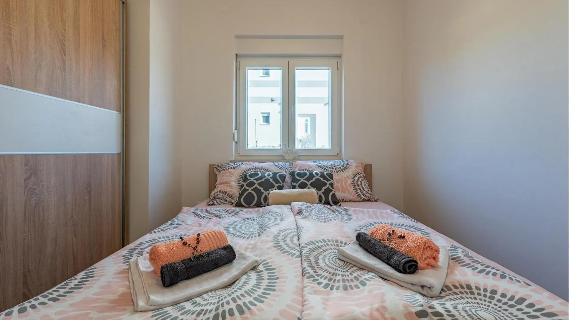 Stunning Home In Mandre With Wi-Fi