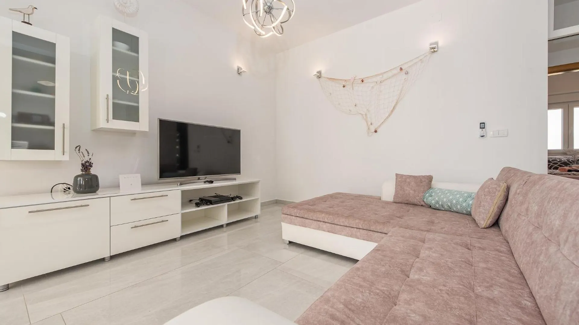 Holiday home Stunning Home In Mandre With Wi-Fi